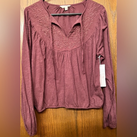 Lucky Brand Tops - 🆕 Lucky Brand Burgundy Embroidered Long Sleeve Crop Top Women’s Med NWT